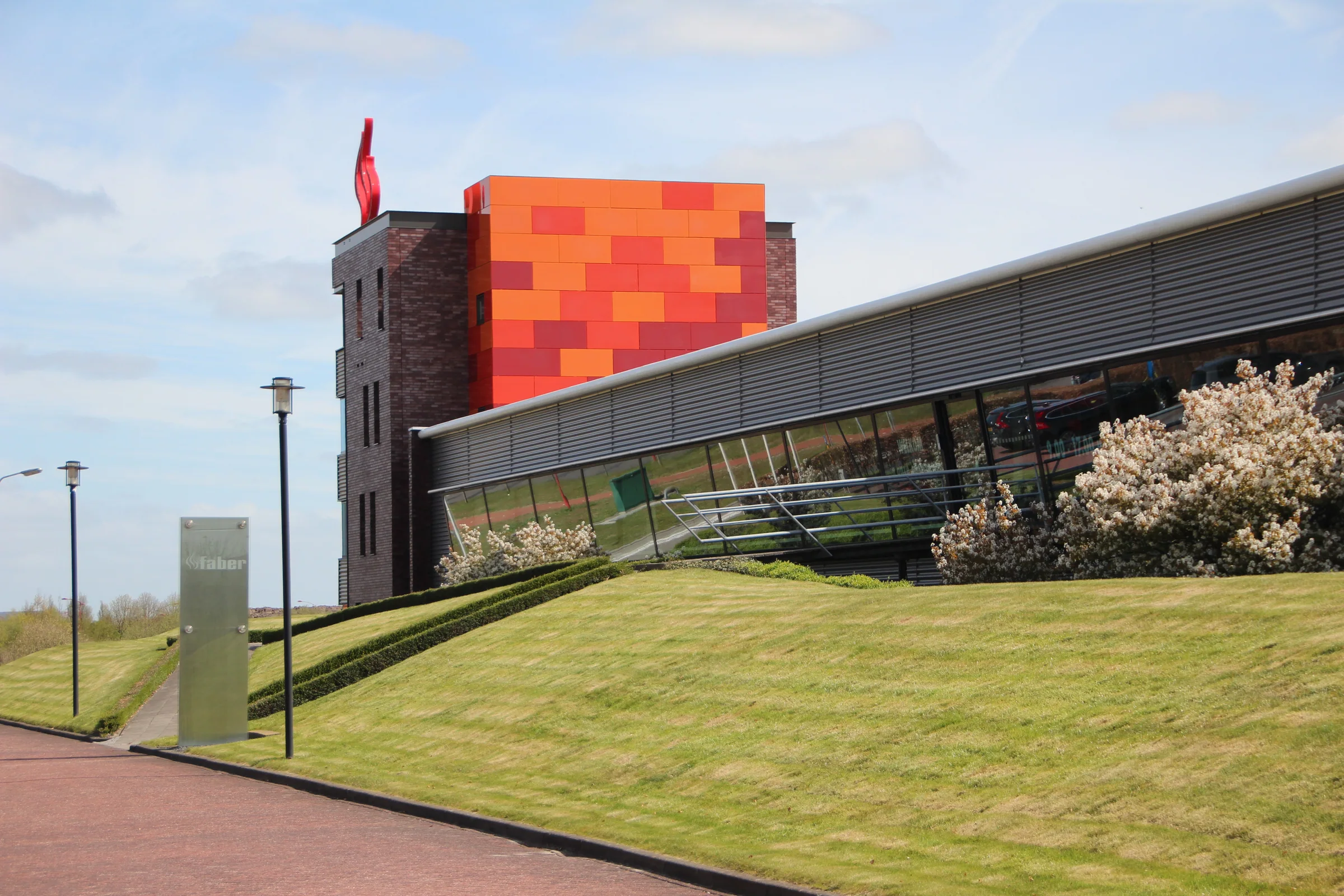 Kantoor Faber — Een lijn door het landschap