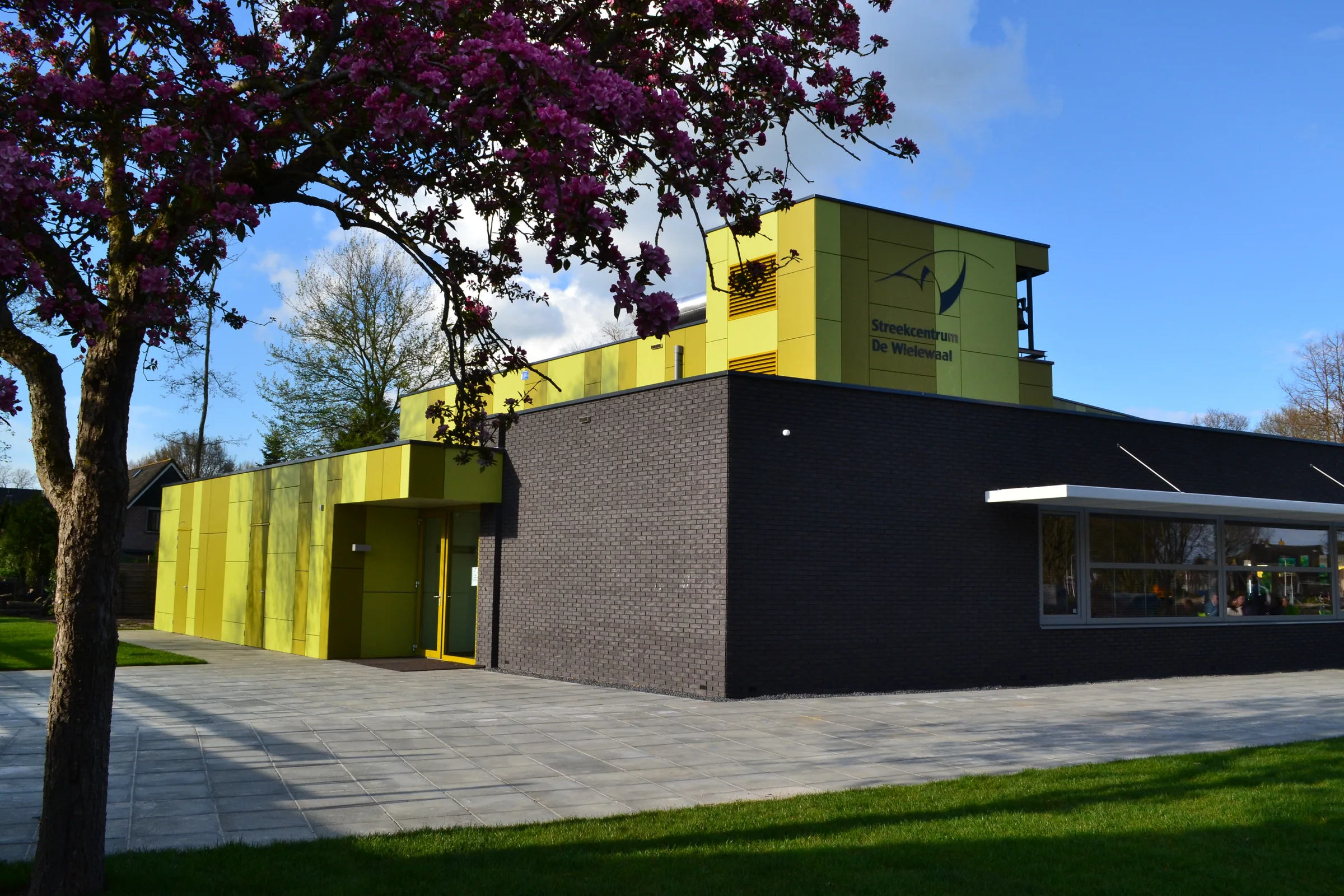 MFC De Wielewaal — Kleur maakt herkenbaar
