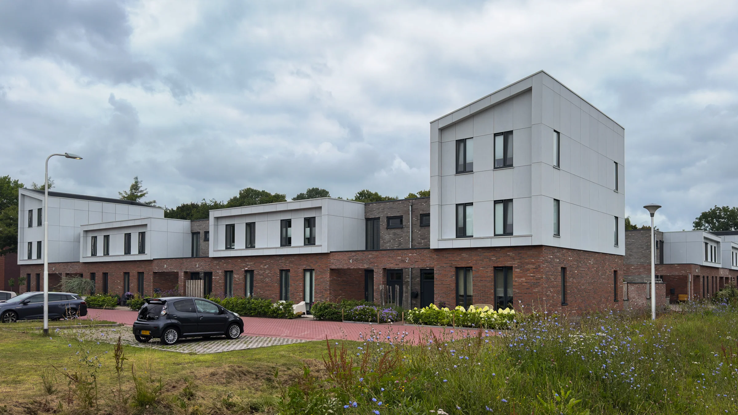 Twintig woningen Jura in Emmeloord