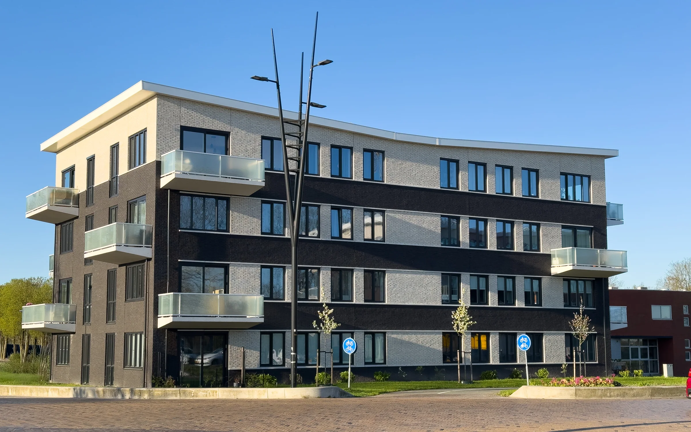 Woongebouwen stationsgebied — Verdiepingen in balans